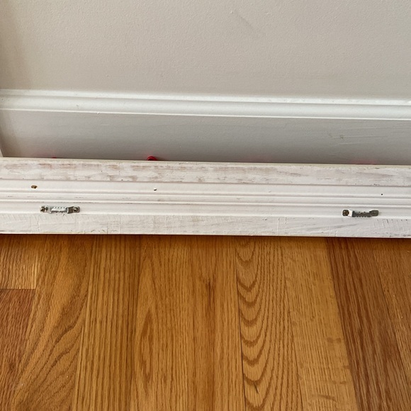 Clever Hanger from Plumbing Supplies. - Picture 8 of 13